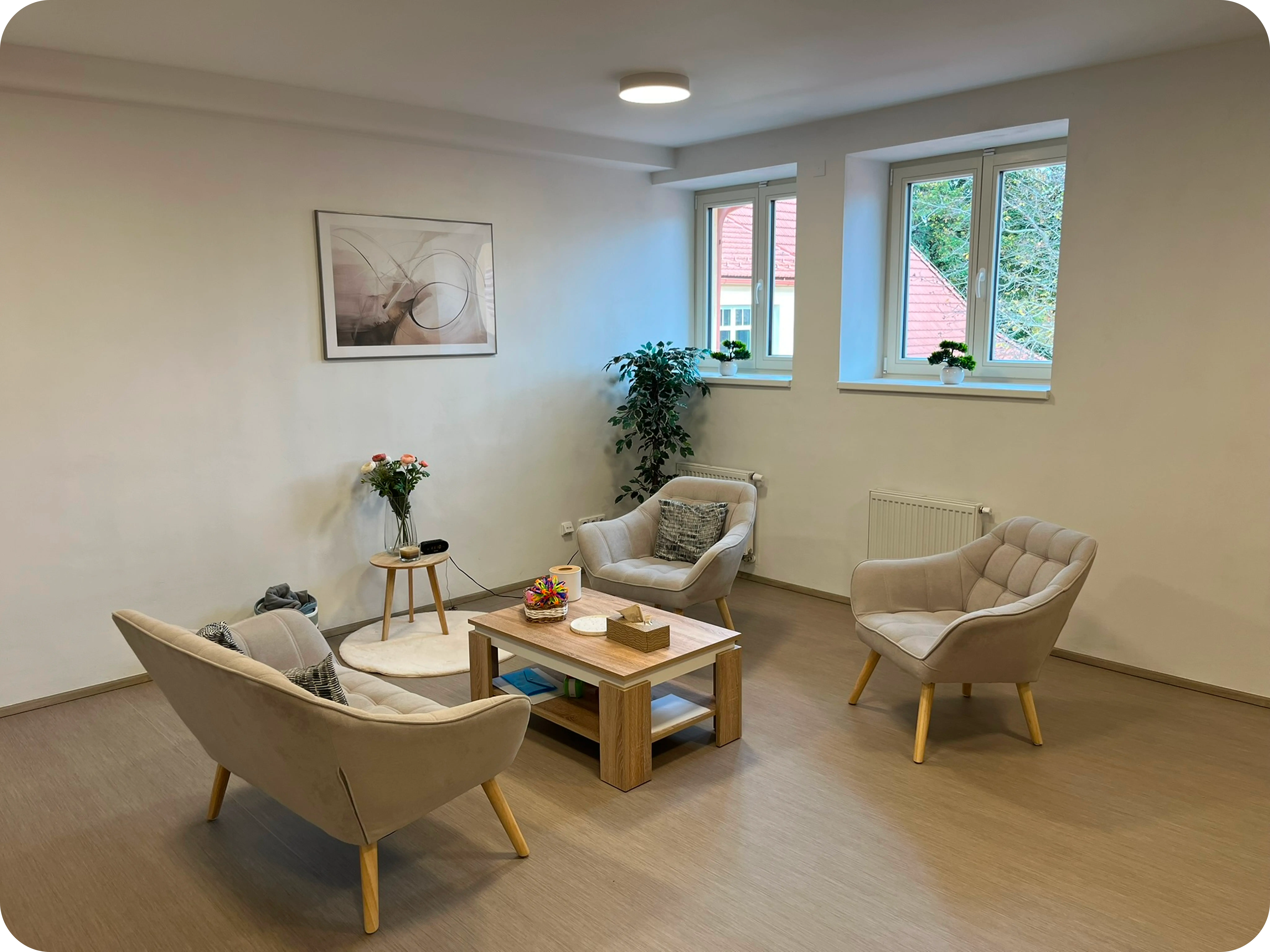 Terapeutická místnost — pohled na sezení
